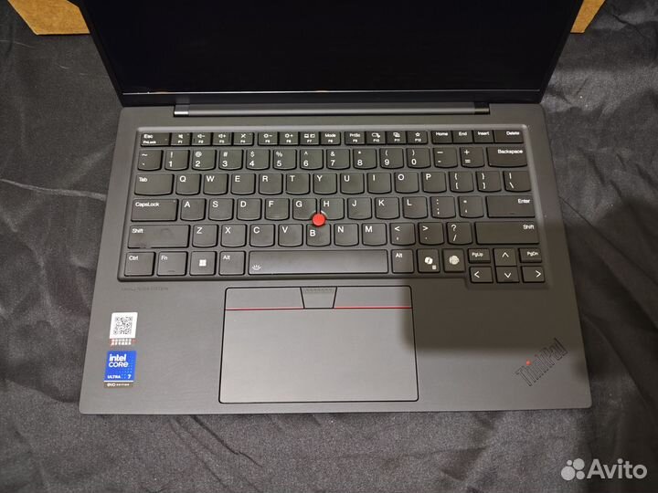 Thinkpad X1 Carbon Gen 13 (oled 120hz, 32GB,Ultra)
