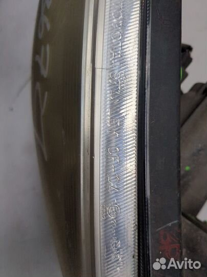 Фара (передняя) Toyota Corolla Verso, 2007