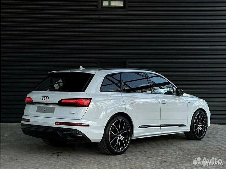 Audi Q7 3.0 AT, 2023