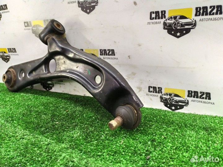 Рычаг подвески передний левый. Suzuki Splash