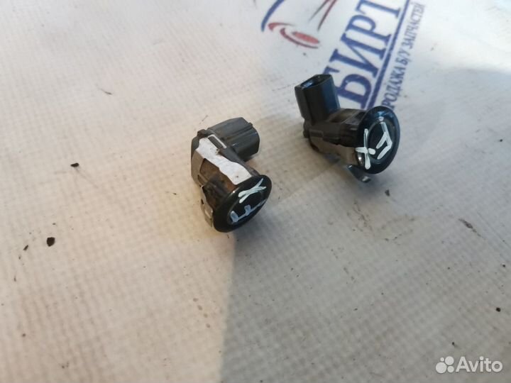 Задний парктроник Infiniti FX37 FX 35 37