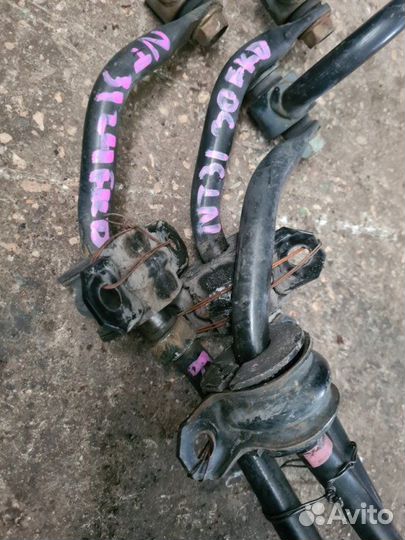 Стабилизатор задний Nissan X-Trail T31