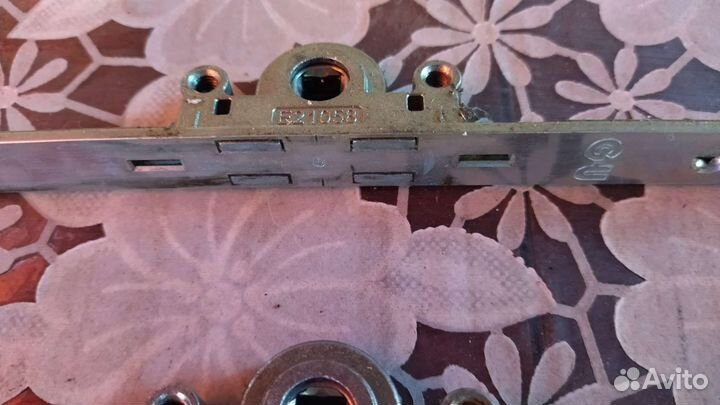 Фурнитура на пластиковые окна