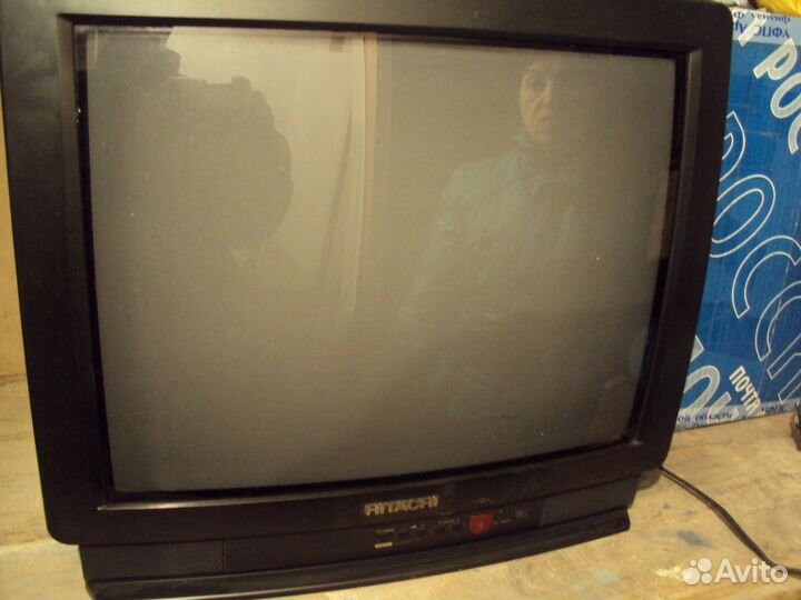 Телевизор hitachi