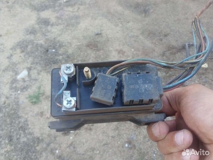 Реле свечей накаливания Мерседес спринтер - Вито