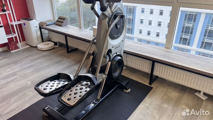 Кросстренер Bowflex Max Trainer M7