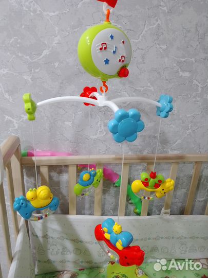 Мобиль для детской кроватки