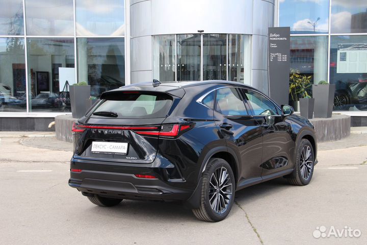 Lexus NX 2.5 AT, 2024