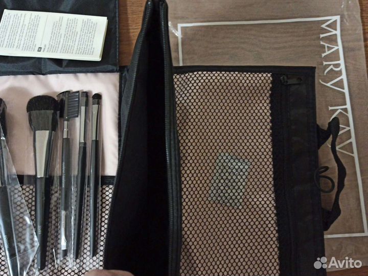 Кисти Мэри кэй в наборе и по отдельности