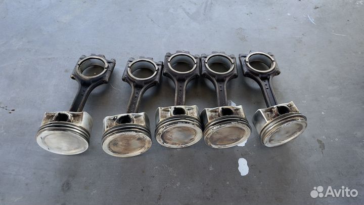 Поршни Volvo XC90 B5254T2