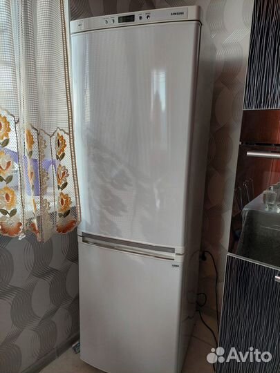 Холодильник бу Samsung