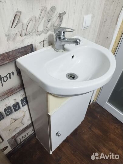 Тумбочка с раковиной бу