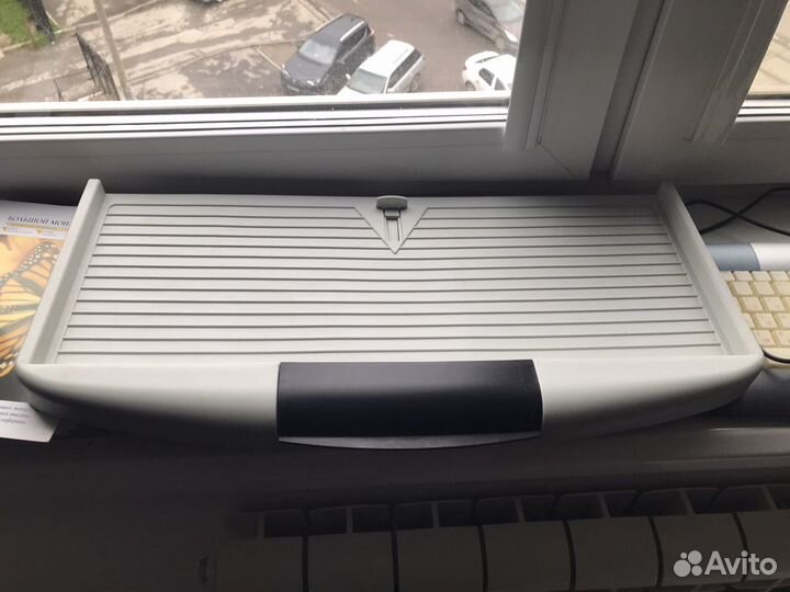 Полка под клавиатуру