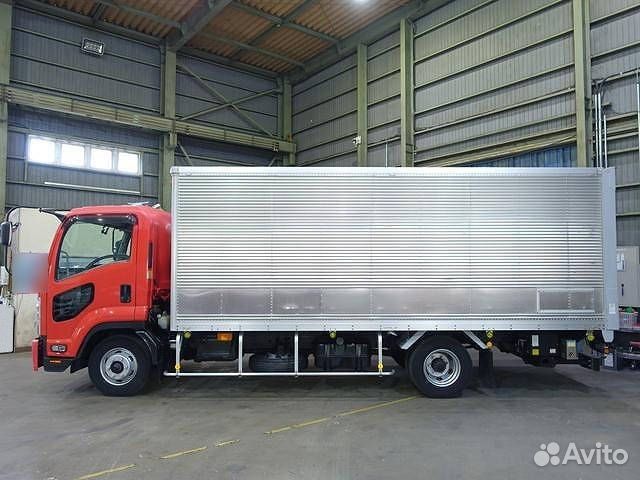 Промтоварный фургон Isuzu Forward (F-Series), 2012