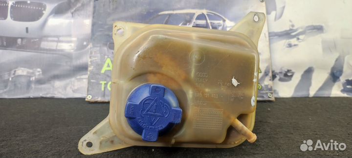 Расширительный бачок Audi 80 B4