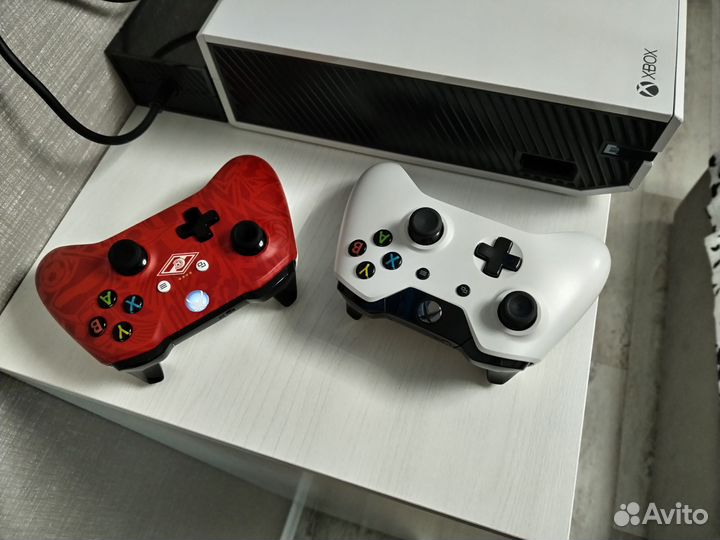 Xbox One 2 геймпада