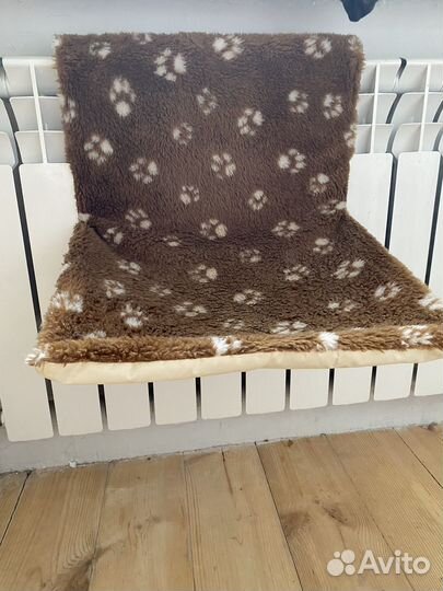 Полка для кота на батарею