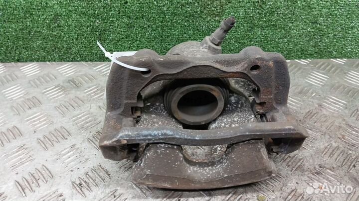 Суппорт Mercedes-Benz E-Class Левый Передний