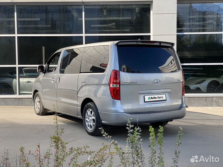 Hyundai Grand Starex 2.5 AT, 2011, 178 602 км