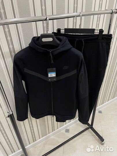 Спортивный костюм Nike Tech Fleece