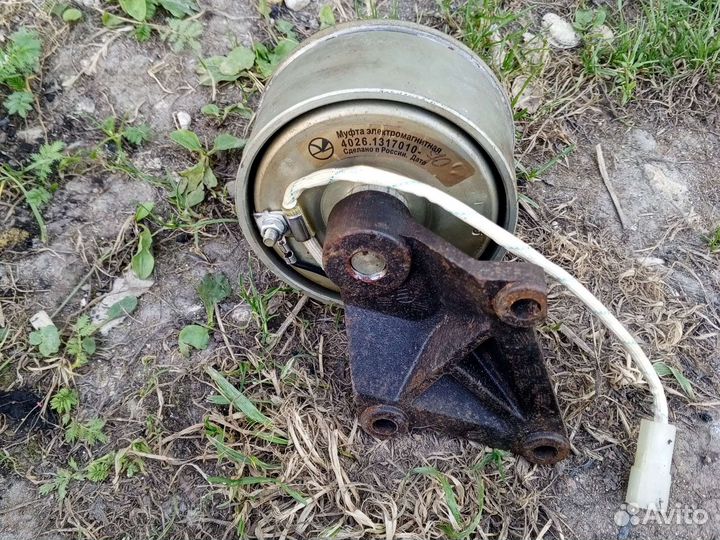 Электромагнитная муфта двигатель умз 4216 Новая