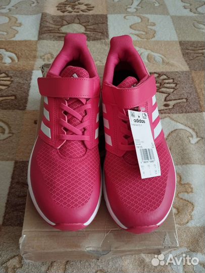 Кроссовки Adidas беговые 38,5