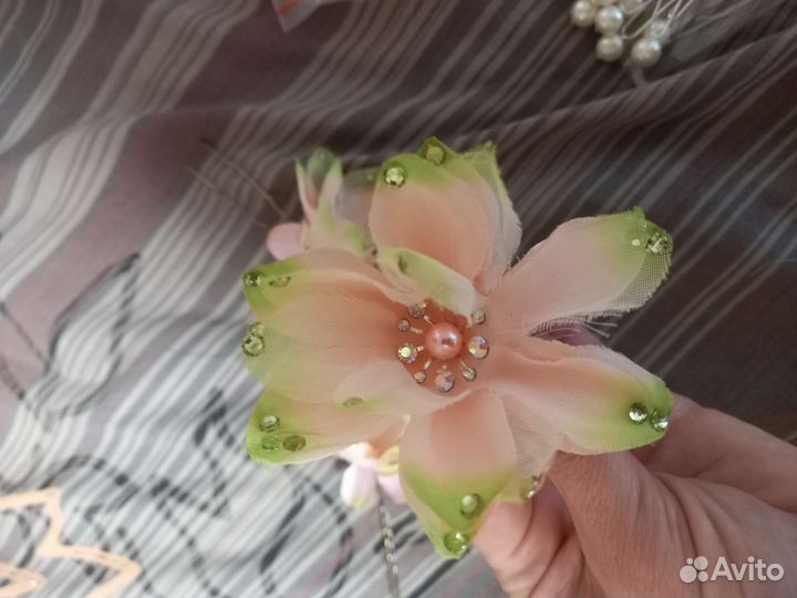 Заколки, шпильки