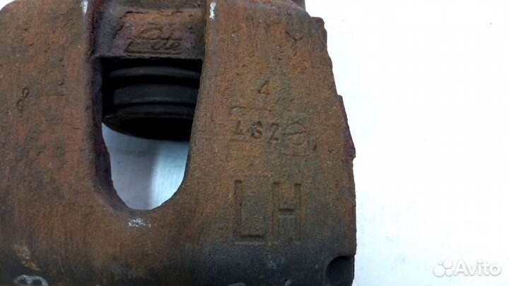 Суппорт передний левый Ford Focus 3