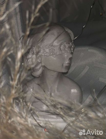 Гипсовая статуэтка девушка бюст для интерьера