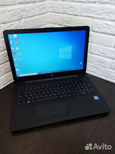 Ноутбук HP Pentium 4*2.56 Ггц/озу 8гб/SSD