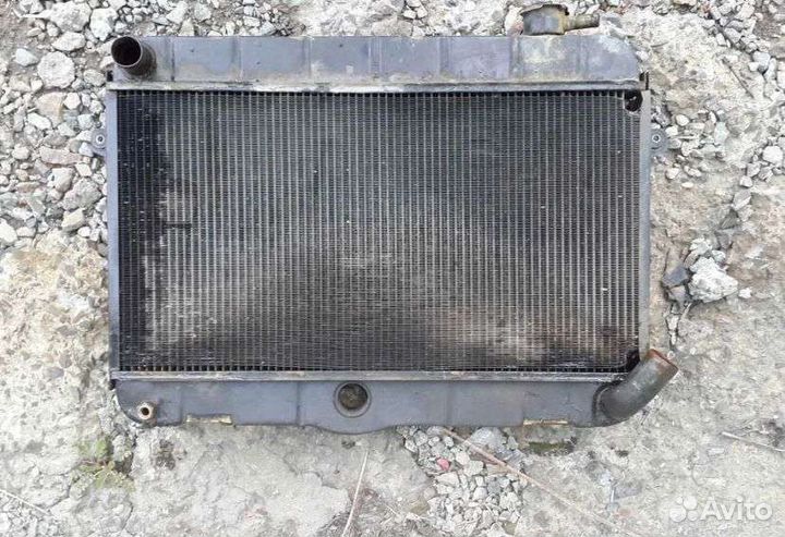 Радиатор на нива 2121