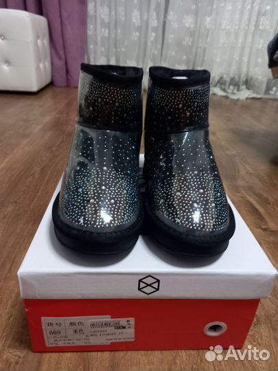 Новые женские уги