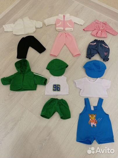Одежда и аксессуары для кукол новые