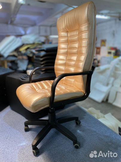 Компьютерное кресло