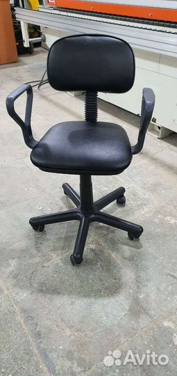 Компьютерное кресло