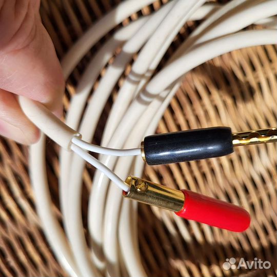 Акустический кабель Chord Rumour 2