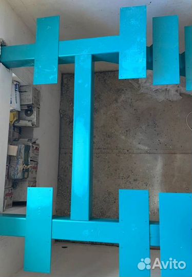 Лестница на металлокаркасе открытого типа