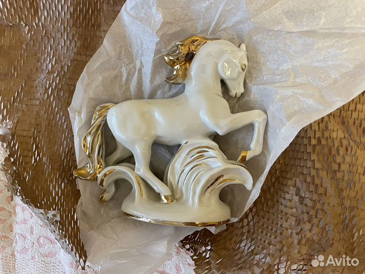 Статуэка Лошадь, фарфор лфз, СССР 1960е