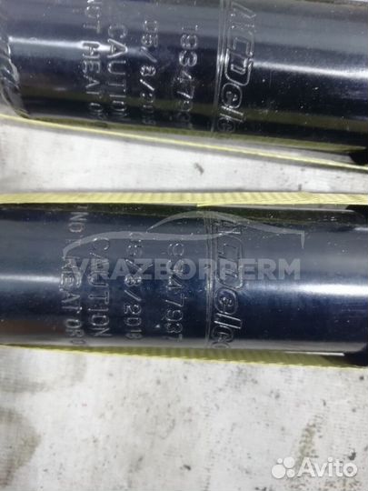 Амортизатор задний Opel Zafira