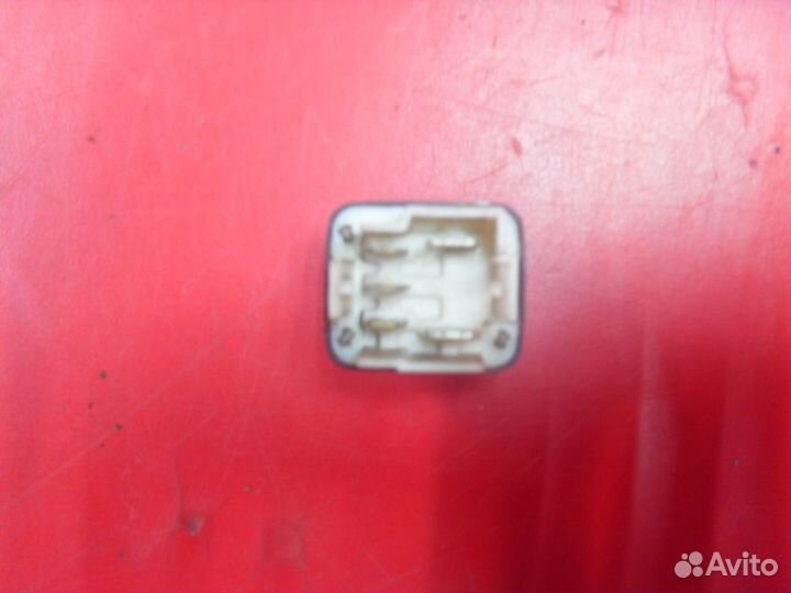 Реле 9098704002 Toyota Corolla Ceres (E100)