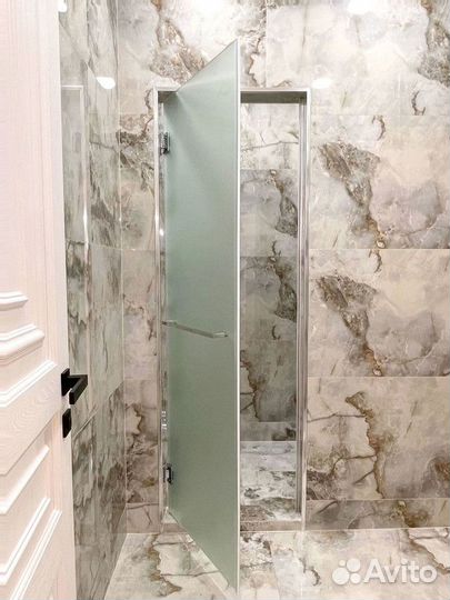 Дверь стеклянная межкомнатная