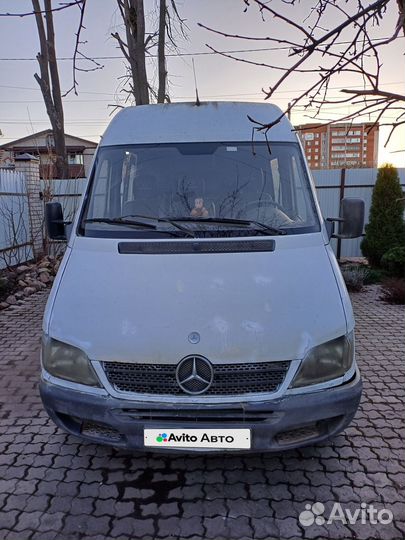 Mercedes-Benz Sprinter цельнометаллический, 2004