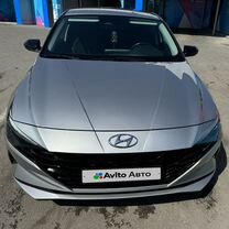 Hyundai Elantra 2.0 AT, 2021, 71 000 км, с пробегом, цена 2 100 000 руб.