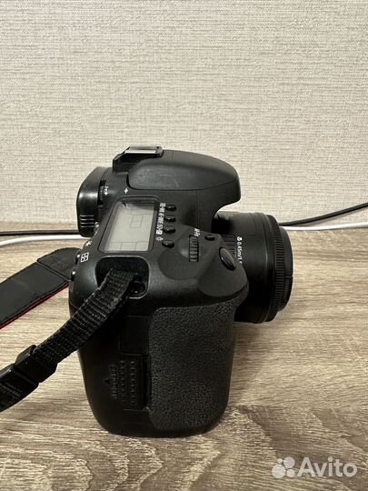 Зеркальный фотоаппарат canon 7d