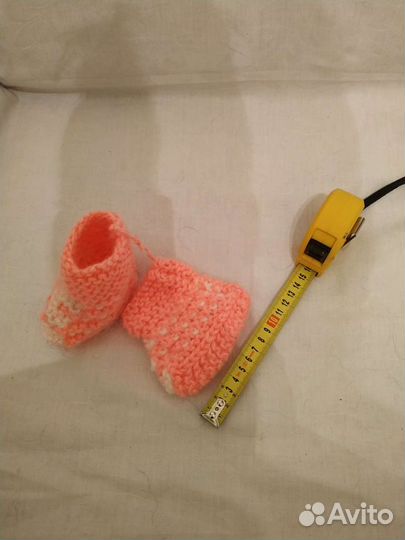 Варежки, носки, пинетки шерстяные вязанные детские