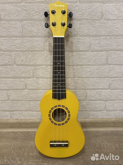 Укулеле Veston