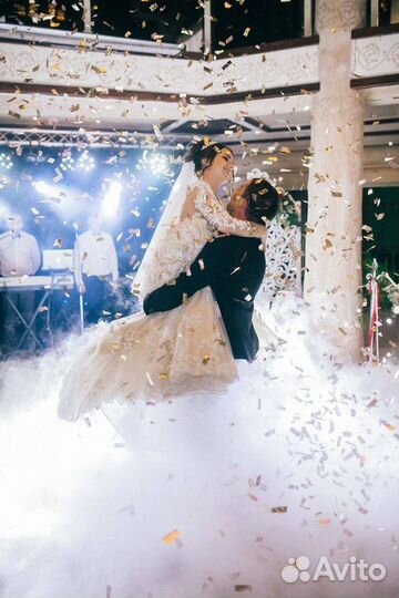 Тяжелый дым + пиротехника + конфетти