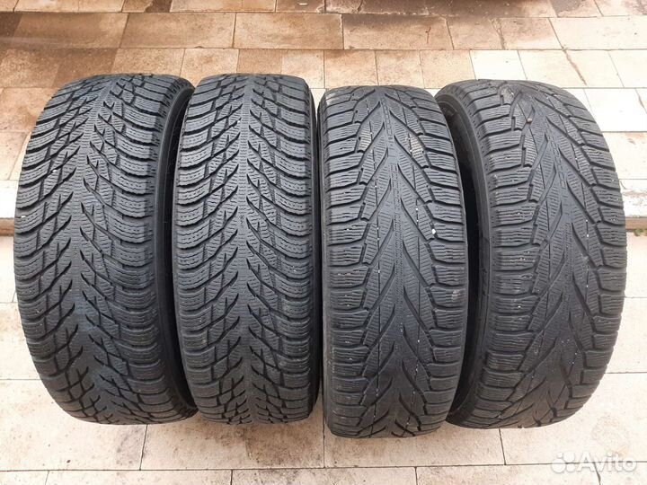 Nokian Tyres Hakkapeliitta R3 SUV 245/70 R16