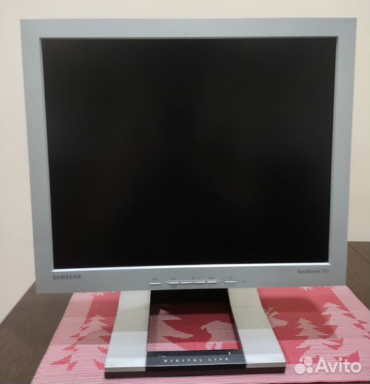 Монитор Samsung Syncmaster 172T