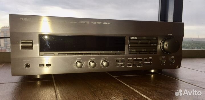 Усилитель мощности для домашнего кинотеатра Yamaha